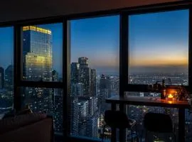 Luxe 3BR Skyline Sunset Residence Level 63 - CBD Views, Parking, Pool, Sauna, Gym