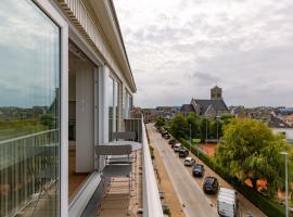 Modern Apartment with Balcony Near City Center, hotel i Oostende