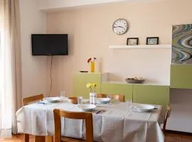 Vivilo Collection - Santa Laura Apt 2bdr with balcony