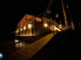 Sky Sail Dahabiya, hotel in Aswan