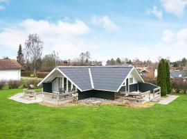 6 person holiday home in Hejls، فندق في Hejls