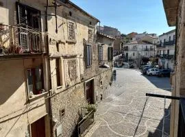 Affaccio sulla Piazza Carpinone
