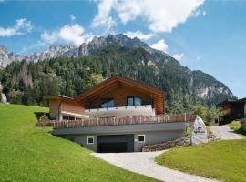 Mountain Chalet Tribulaun Pflersch, hotel in Colle Isarco