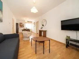 2 bedroom flat in city centre