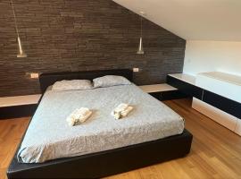 Home Little Star, hótel í Gorizia