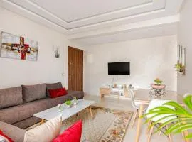 Grand Appartement de standing sécurisé, proche plage avec piscine privée