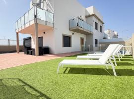 Amarilla Golf Family Villa, villa em San Miguel de Abona