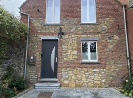 la Cure, cottage in Meslin-lʼÉvêque