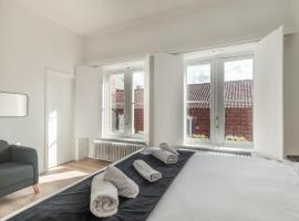 D28 Bruges, guest house in Bruges