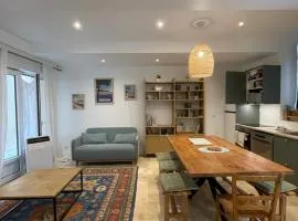 Appartement RDC avec cour privée - Narbonne Les Halles Centre Historique