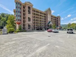 Chillin By The Creek - Condo in Downtown Gatlinburg!