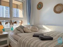 Coast Apartment with Sauna & Gym, 5 Min to Baltic Sea & Polsat Plus Arena