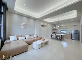 Shangjing Waterfront Hotel