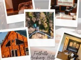 COZY Cabin with Hot Tub - Near all in Hocking Hills