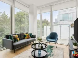 Luxury Apartment with Parking, Cinema & Game Room and Gym
