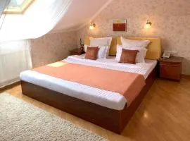 Eney Budget Three-Room Apartment