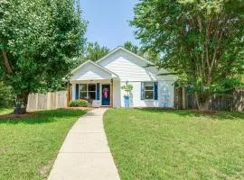 1 Mi to Ole Miss Pet-Friendly Retreat with Yard