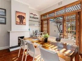 Stone Cottages - Camps Bay Village