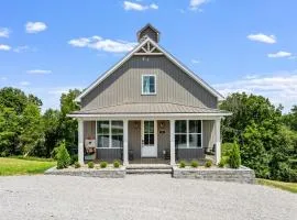 Luxury Lake Getaway & Wax Marina
