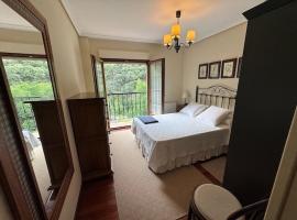 El Mirador de las Vegas, hotel in Potes