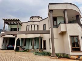 The Vista Residence, Kampala, hotel with hot tubs in Kampala
