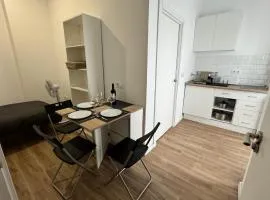 Habitacion privada con baño privado III