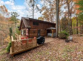 Outdoors Sleeps7 Family Getaway Fun Arcade, Hotel in Rockbridge