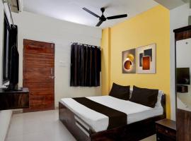 Hotel O 24k GOLD, hotel en Pune