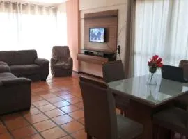 Apartamento Renoir - Único por andar, 2 vagas de garagem e piscina - Centro