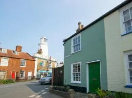 6 East Green