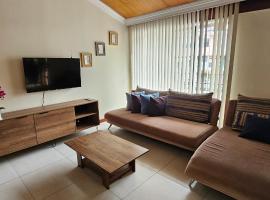 Altamira Apart Suites, hotel i Quito