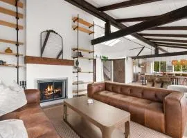 New Listing Palisades Villa by Colby & Conrad