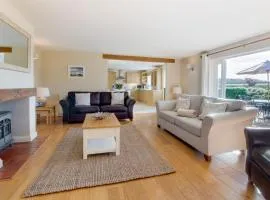 Oak Lodge