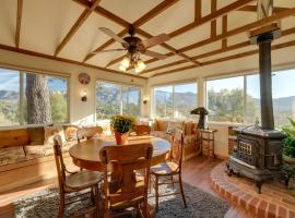 Secluded Mountain Hideaway Less Than 8 Miles to Bass Lake!, hotel u gradu North Fork