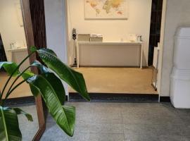 Jin Stay Hotel, lemmikloomas&otilde;bralik hotell sihtkohas Changwon