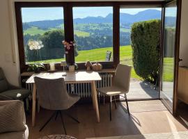 Neu - Ferienwohnung Allgäuparadies - Traumhafte Aussichten mitten in der Natur des Westallgäus、オーバーロイテのホテル