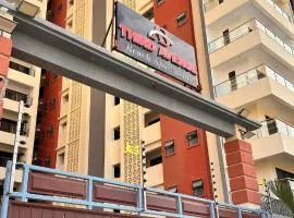 3rd Avenue Beach Apartments 3bedroom plus DSQ in Nyali