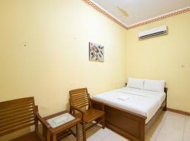 Wisma Kartini Syariah near Alun Alun Sidoarjo RedPartner, hotel v destinaci Sidoarjo