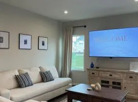 Modern Luxury Retreat by Oak Hill Park New 3BR