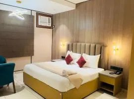 J Residency Near Nizamuddin Railway Station
