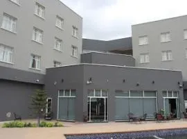 Golden Tulip lbadan - Deluxe Room