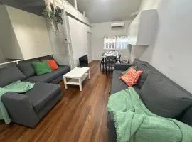 3BR Entire Home, 1 Min to Midosuji Line, Sleeps 10