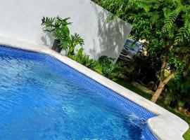 the Count of Villa Rosa, hotel a La Ceiba