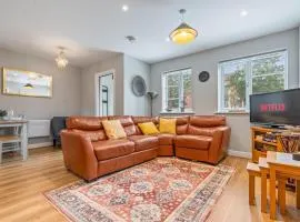 Bright & Homely Birmingham Escape!