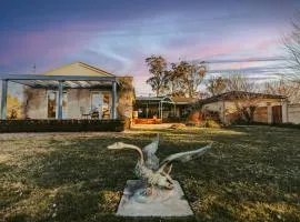 Alderwood Homestead - Heart Of The Highlands