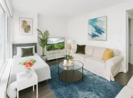 Chic 2-Bedroom Getaway near Breweries and Local Cafés