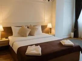 Mid Velvet Apartment, Free Parking, Self Check-in