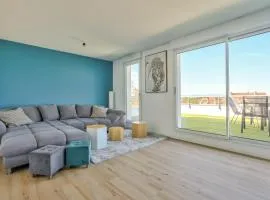 Stunning 2BR Flat with Terrace and private parking