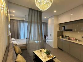 Supernova sky and river view heaven, hotel v destinaci Noida