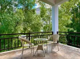 SOL ECO Hotel